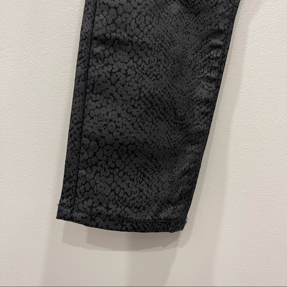 Banana Republic Mid Rise Skinny Ankle Jeans in Printed Black 25 Petite - Picture 5 of 11